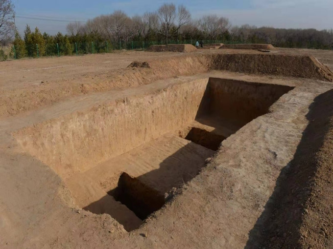 山西朔州後寨村發現215座古墓。網上圖片