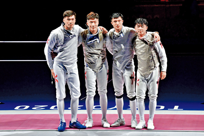 奥运冠军张家朗（左二）联同港队战友，将会角逐月底举行的香港公开赛。