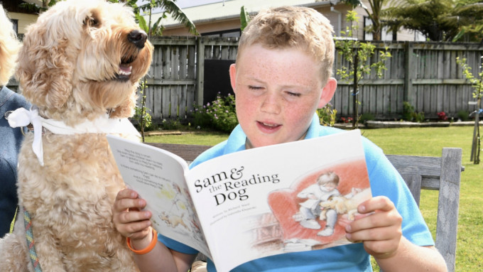 新西蘭識字率堪憂，去年有研究發現1/3的15歲兒童幾乎不會讀寫。 路透社