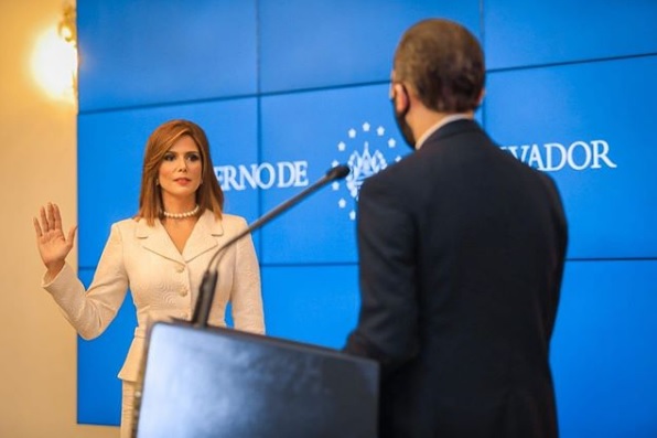 曾参加环球小姐候选人马约尔加被委任为下一任驻美大使。社交媒体图片