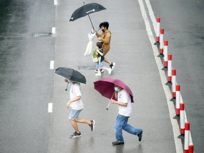 未来一、两日有骤雨及雷暴。资料图片