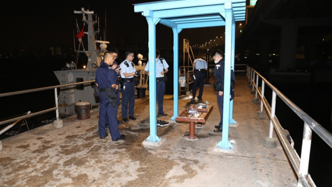 北角码头女子堕海，警方列企图自杀案调查。李家杰摄