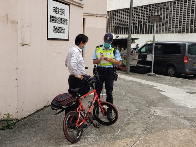 警方指，會透過教育和宣傳提升單車使用者的安全意識。圖：警方提供