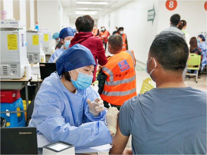 上海下周一起開放港澳人士預約接種疫苗。新華社資料圖片