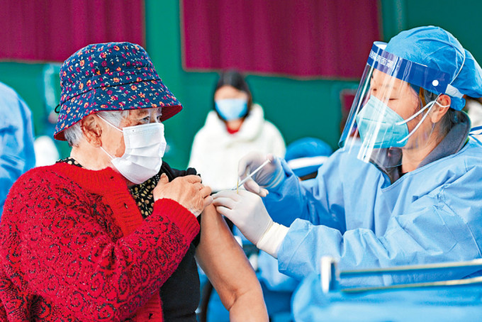 中國將提高老年人的疫苗接種率。