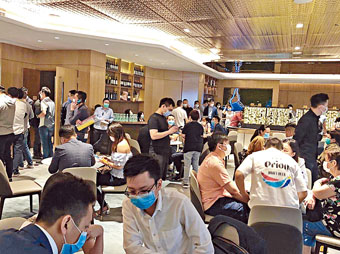 ■新盤昨日沽逾100伙，當中包括珺瓏灣2期。