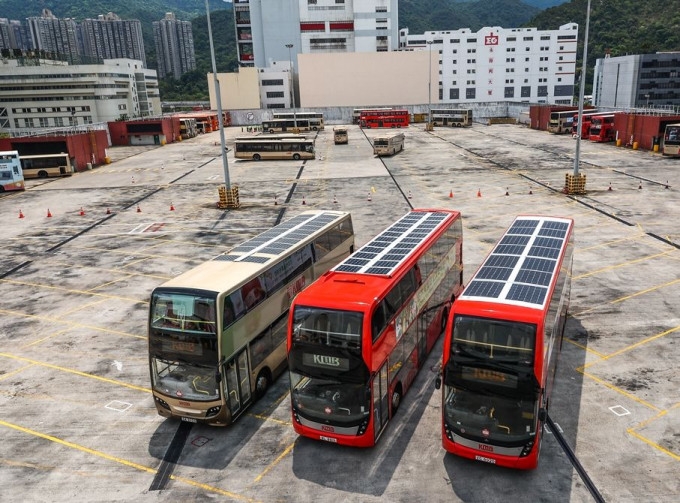 九巴將會有超過1,000部巴士配備太陽能裝置。九巴圖片