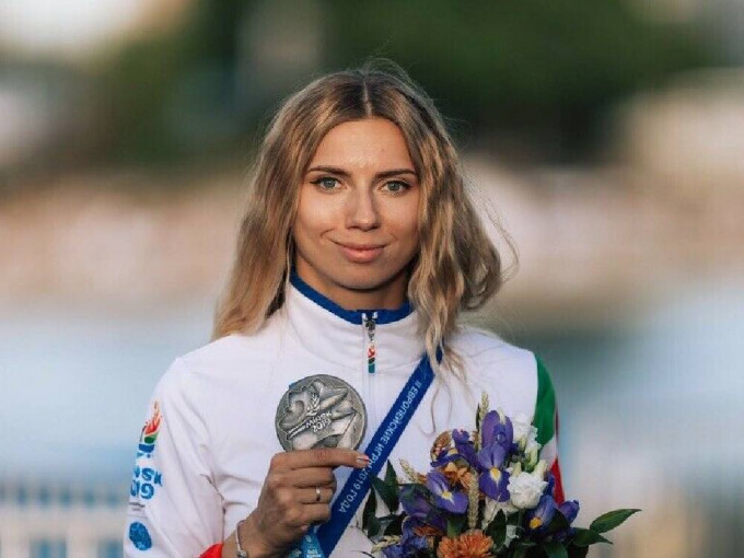 齊馬努斯卡婭在2019年歐洲運動會奪得的女子100米銀牌。網上圖片