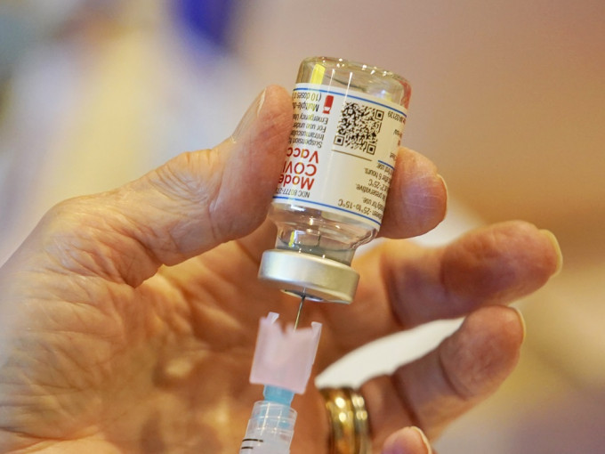 15万剂莫德纳疫苗明日抵台。AP资料图片
