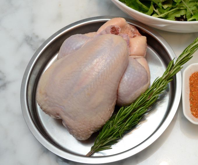 本港暂停进口法国旺代省禽肉及禽类产品。资料图片