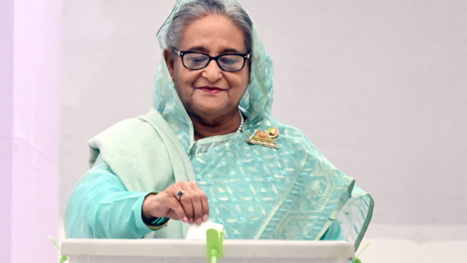 孟加拉国会大选初步结果，总理哈西娜（Sheikh Hasina）领导的人民联盟取得最少六成席位。（路透社）