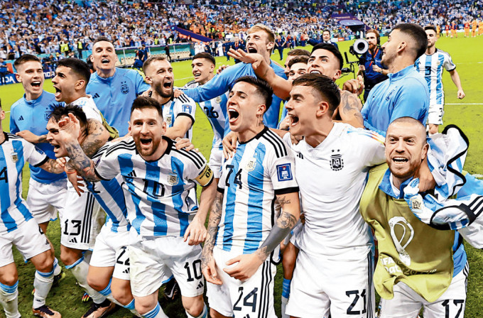 阿根廷上下一心，成功闖入四強。