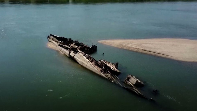 歐洲大旱多瑙河逾20艘二戰沉船重見天日。路透