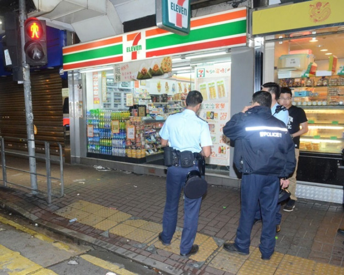 無業漢涉持槍打劫便利店被警方拘捕。資料圖片