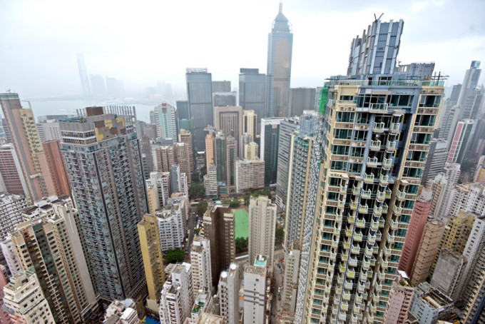 在寬免四季差餉建議措施下，全港最受惠的業主持有15645個物業，可獲總額達1.026億元的差餉寬減。資料圖片