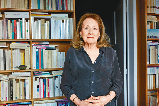 八十二歲法國女作家埃爾諾，周四獲頒二○二二年度諾貝爾文學獎。