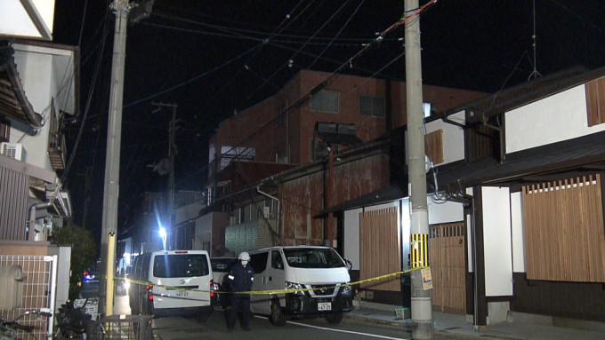 京都一名8旬老翁被殺，警方到場調查。網上圖片