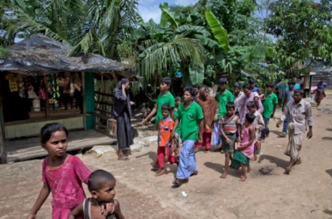過去兩個半月來，羅興亞族已有60多萬人逃往鄰國孟加拉。AP資料圖片