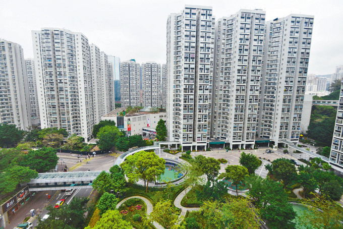 丽港城两房以820万市价沽。