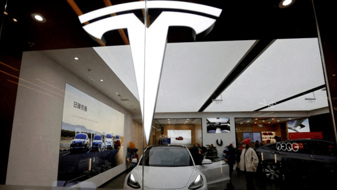 多間車企內地召回汽車 Tesla逾120萬輛 小米3.1萬輛