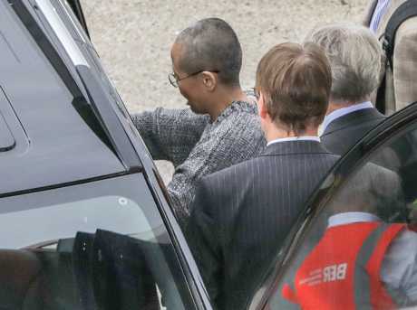 德國政府對劉霞的行蹤高度保密，直接派車將她從機坪接走。AP