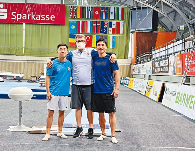 石伟雄（右）与港队将赴多哈比赛及训练。
