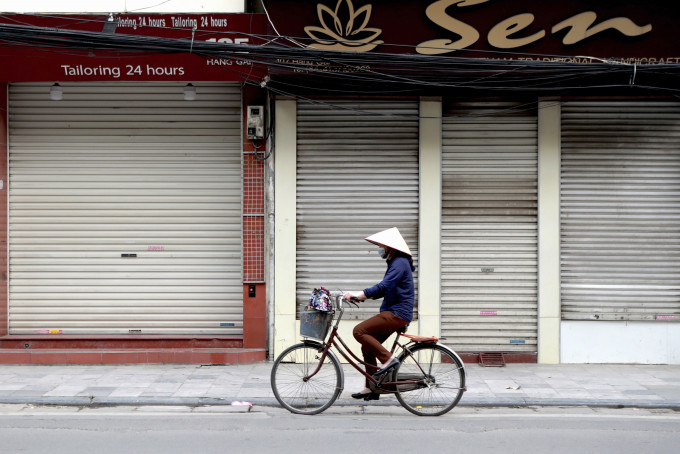 越南总理要求主要城市为实施封锁作好准备。 AP图