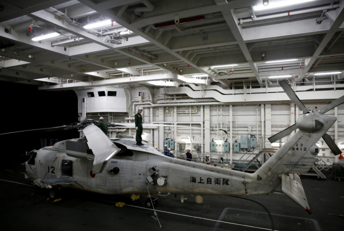 海上防衛隊SH60K直升機。路透社資料圖片