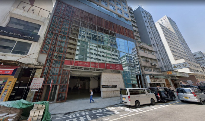 警方于旺角广东道一酒店检获毒品，拘两男女。