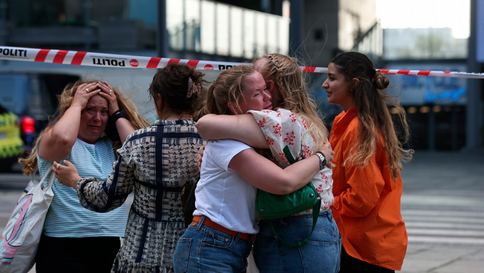 丹麦商场发生枪击案，至少3死。AP图片