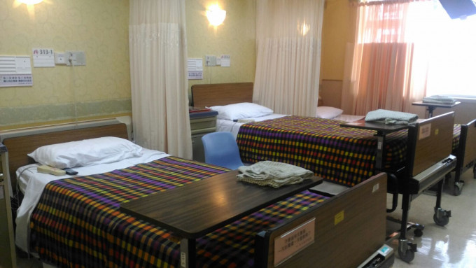 荃灣港安醫院借出低收費病床。