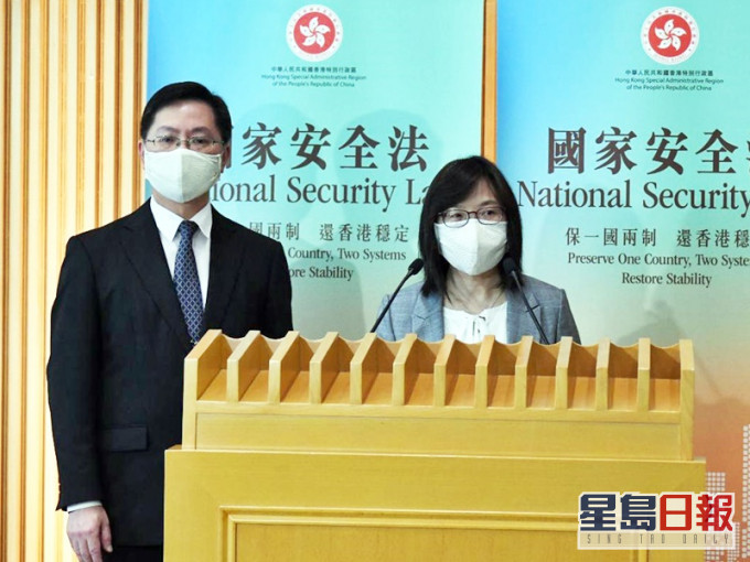薛永恒联同潘婷婷会见传媒。