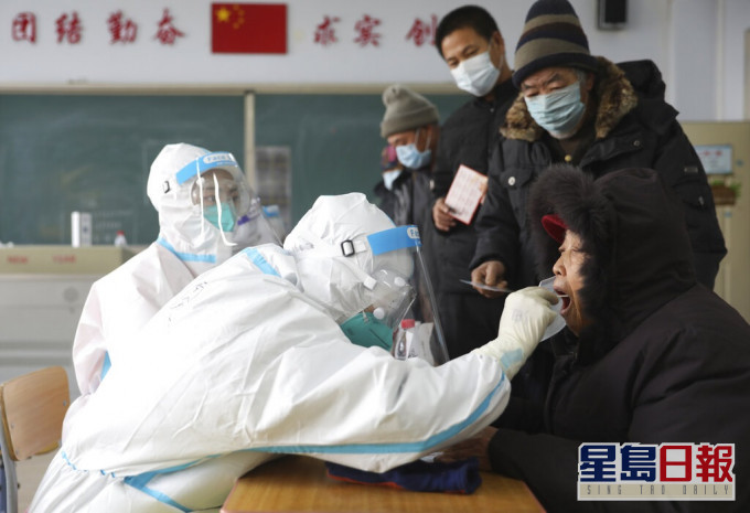 菲律宾禁来自中国旅客入境防范变种病毒。AP资料图片