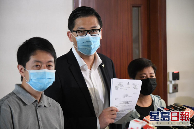 林卓廷强调,街站筹款活动已在半年前向政府申请并获批,警告警方不要干预合法筹款活动。
