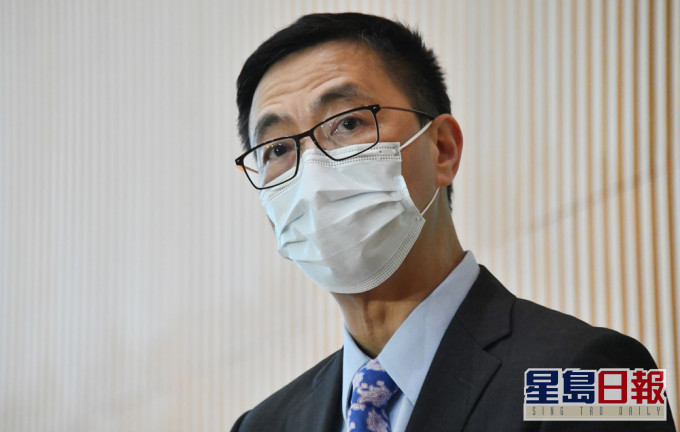杨润雄指,分阶段复课时,中六、中一及小六、小一会优先。资料图片