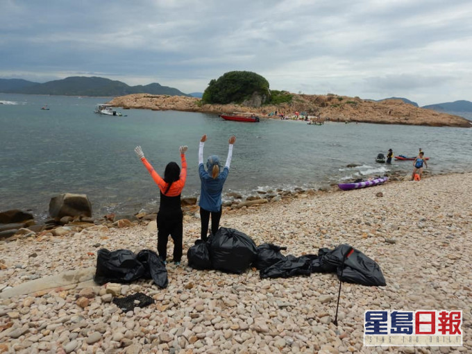 2人清理垃圾。上山下海執垃圾 GoGo Clean Up群組圖片