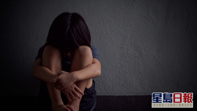 菜贩自亲生女儿6岁起便作出企图强奸的行为,更两度以500元利诱女儿与他进行性行为。 示意图