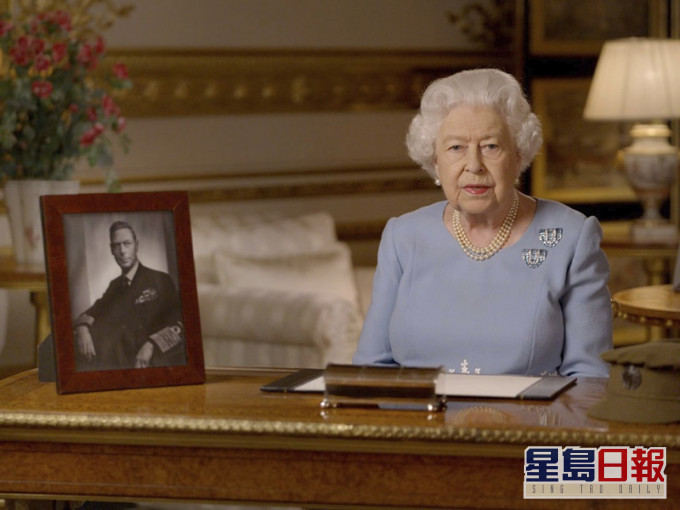 英女皇发表电视讲话。AP