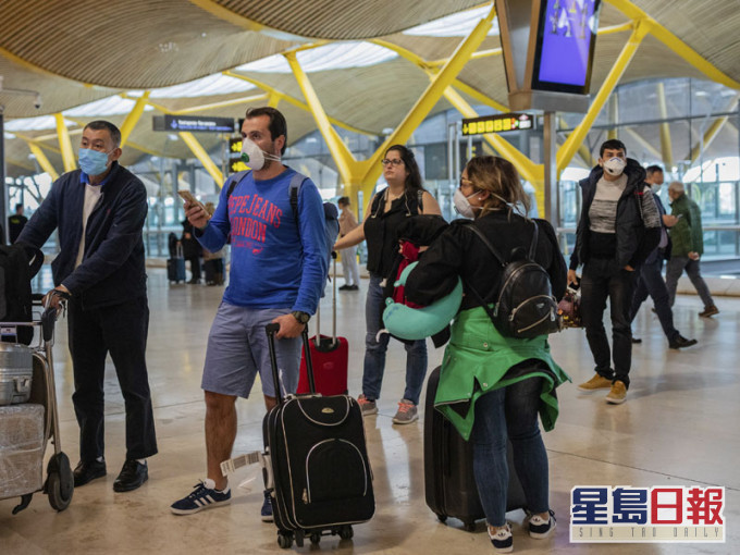 欧洲多国开始采取大规模限制人口流动措施,对抗新型冠状病毒疫情。AP