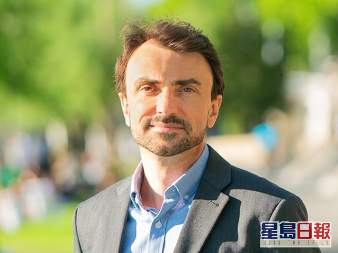 法國里昂市市長杜塞。Facebook圖片