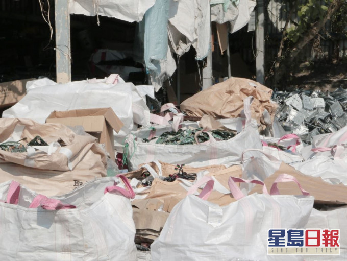 今年7月有42宗違反《廢物處置條例》而被定罪的個案。環保署相片
