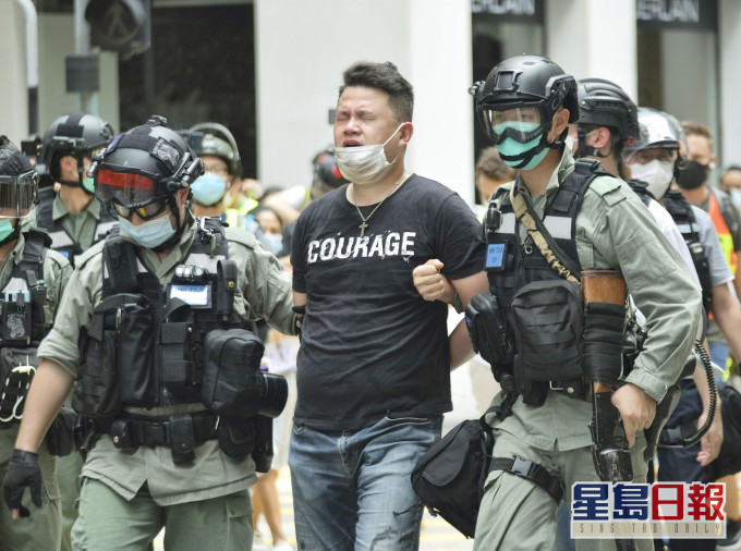 尹兆堅周三在銅鑼灣涉嫌阻差辦公被捕。資料圖片