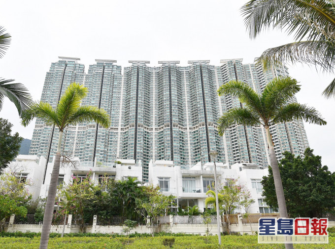 藍天海岸1座等大廈需強制檢測。資料圖片