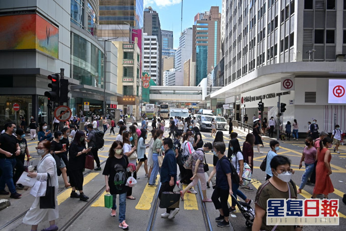 發展局推出資助,聘請畢業生組別和助理專業人員。
