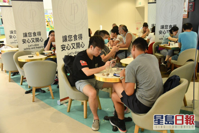 食肆防疫規定延長。