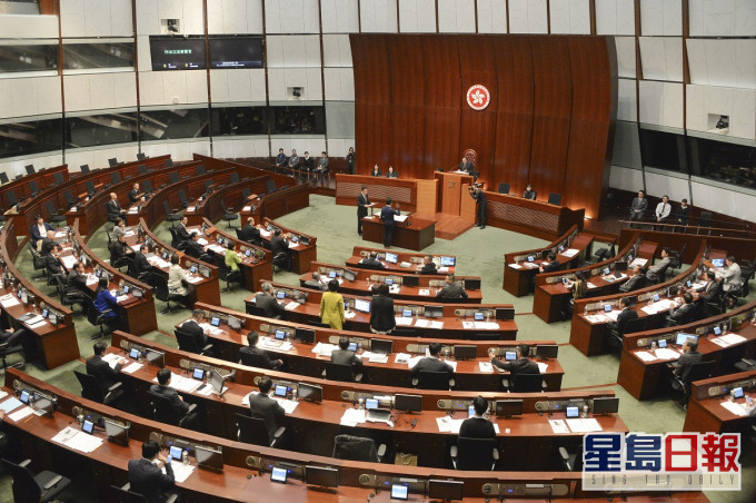 過去3年約2000幅立法會議員及區議員宣傳品被移除或撤銷展示。資料圖片