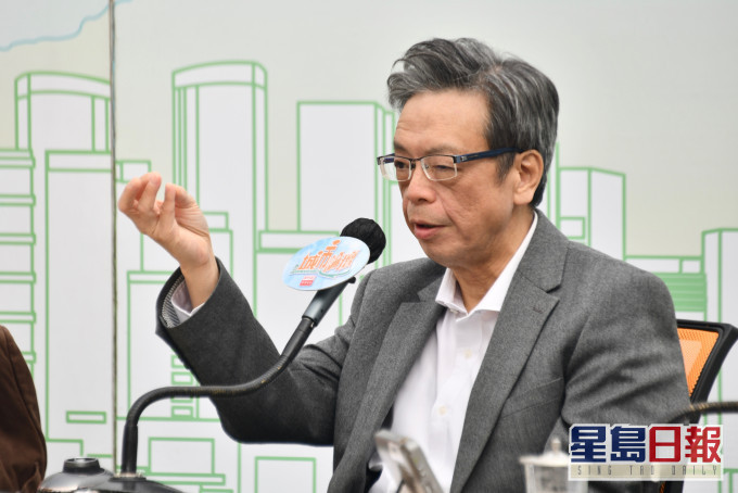 梁子超指如果一周內疫情未減應安排公務員在家工作。資料圖片