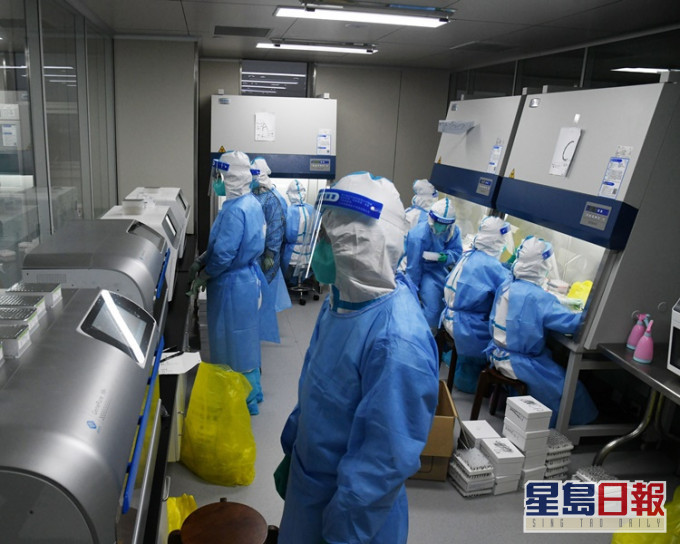 青島市近日加強對市民的核酸檢測。新華社