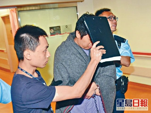 被告事後後被警員帶走。資料圖片