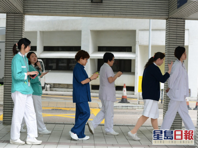 香港目前每1,000名人口有2.0名醫生。資料圖片